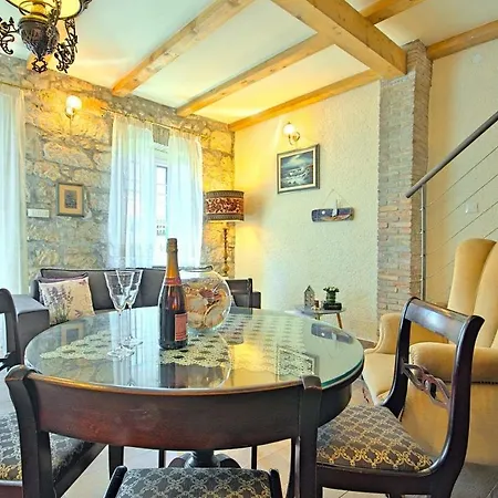 Holiday home Casa Batana *